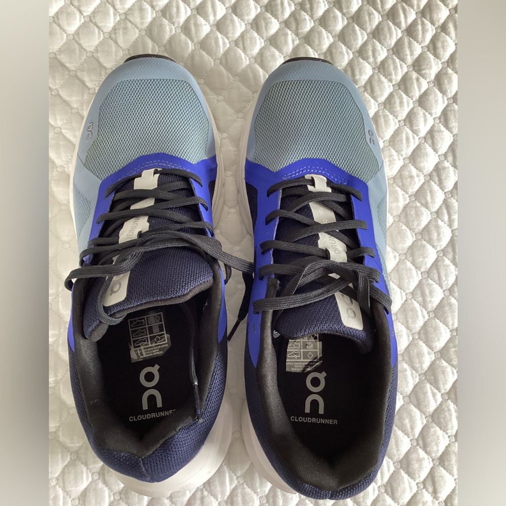 On Cloud Chambray/Midnight Running Trainer Sneake… - image 8